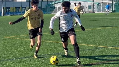 صورة لاعب ويالدستون الإنجليزي: أتمنى الانضمام لمنتخب مصر وقدوتي محمد صلاح
