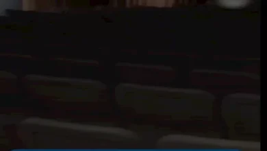 صورة فيلم رعب يتحول إلى كابوس.. انهيار سقف سينما على رؤوس المشاهدين (فيديو)