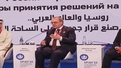 صورة وزير الخارجية الروسي: الضربات الإسرائيلية الأحد الماضي هدمت الأمل في ا