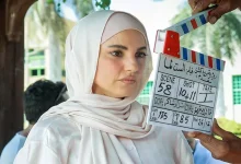 صورة درة بالحجاب في كواليس تصوير فيلمها الجديد “الست لما”