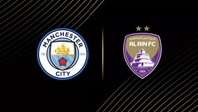 صورة حكم مصري يقود غرفة فيديو مباراة السيتي والعين في كأس العالم