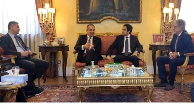 صورة وزير الاتصالات يبحث مع مسئولي شركات تكنولوجية توسع استثماراتها في مصر