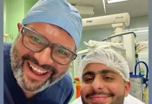 صورة نجل أحمد السقا يوجه رسالة لطبيبه بعد التعافي من العملية