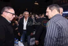 صورة بالصور| علاء مبارك يصل عزاء والد الفنان تامر عبدالمنعم