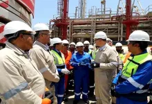 صورة وزير البترول يتفقد تجهيزات ميناء سونكر لاستقبال سفينة “Energos Power”