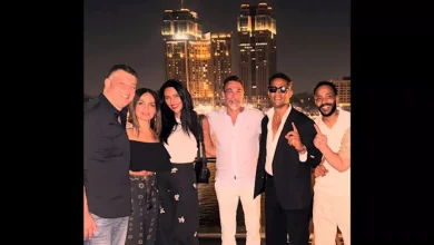 صورة محمد رمضان ينشر صورًا له من حفل عشاء ويعلق: “مفاجأة كبيرة قريبا”