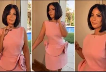صورة منى زكي تخطف الأنظار بفستان قصير- لن تتوقع سعره (صور)