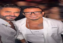 صورة خالد سليم يشارك جمهوره صورًا تجمعه بعمرو دياب وعدد من النجوم