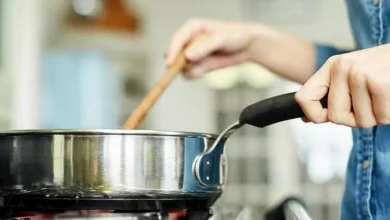 صورة تسخين اللحم بهذه الطريقة يعرض حياتك للخطر.. احترس