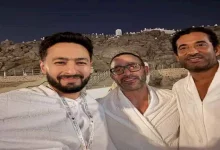 صورة أخواتي وحبايبي.. حمادة هلال ينشر صورًا بصحبة السقا وسعد أثناء تأدية من