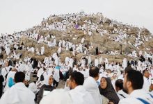 صورة وزير الحج يشدّد على ضيوف الرحمن عدم الخروج من عرفات إلى مزدلفة مشياً  أخبار السعودية