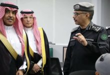 صورة وزير الإعلام يزور مركز العمليات الأمنية الموحدة (911) بمنطقة مكة المكرمة  أخبار السعودية
