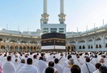 صورة خطيب المسجد الحرام: اجتمع عيدان اليوم.. فمن شهد العيد سقطت عنه الجمعة  أخبار السعودية