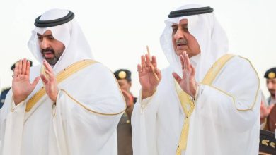 صورة أمير منطقة تبوك ونائبه يؤديان صلاة عيد الأضحى المبارك  أخبار السعودية