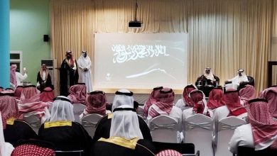 صورة بحضور المحافظ.. ثانوية الوجه تحتفي بتخريج 147 من طلابها  أخبار السعودية