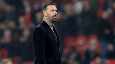 صورة ليستر سيتي يعلن رحيل مدربه فان نيستلروي  أخبار السعودية