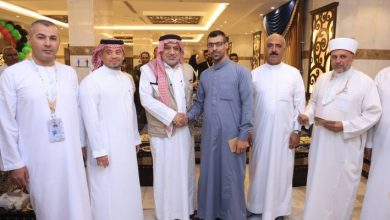 صورة | وزير الأوقاف يزور بعثتي حج القوات المسلحة والأمن العام في مكة المكرمة ويكرّم حفظة القرآن