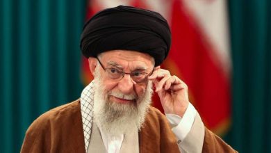 صورة | خامنئي يرفض المقترح النووي الأمريكي: “يتعارض تمامًا مع سيادتنا الوطنية”