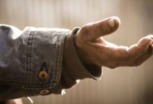 صورة | حملات مكافحة التسول تضبط 916 متسولًا خلال شهر والتنمية الاجتماعية تكشف التفاصيل