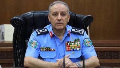صورة | المعايطة يهنئ مرتبات الأمن العام بعيد الأضحى ويشاركهم الصلاة
