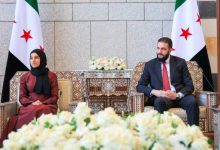 صورة | سانا: الشرع وعقيلته يستقبلان وفدًا نسائيًا من مختلف المحافظات السورية بمناسبة عيد الأضحى