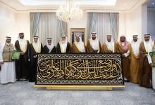 صورة | تسليم كسوة الكعبة لسدنة بيت الله الحرام