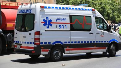 صورة | الأمن العام: إصابات نتيجة تصادم بين مركبتين على الطريق الصحراوي
