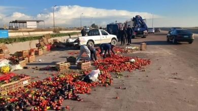 صورة | الأمن العام: تباطؤ مروري قرب دوار النهضة بسبب سقوط حمولة خضروات.. فيديو