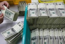 صورة | الدولار يهبط لأدنى مستوى منذ 2022 بعد تهديدات ترمب الجمركية