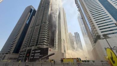 صورة | إخماد حريق ضخم في برج سكني مكوَّن من 67 طابقًا في دبي.. صور وفيديو