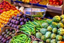صورة | 3141 طن خضار وفواكه وورقيات ترد إلى السوق المركزي في عمان الاثنين
