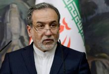 صورة | عراقجي: لا مفاوضات مع واشنطن تحت نيران القصف