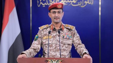 صورة | الحوثيون: في حال تورط أمريكا في العدوان على إيران سنستهدف سفنها وبوارجها بالبحر الأحمر