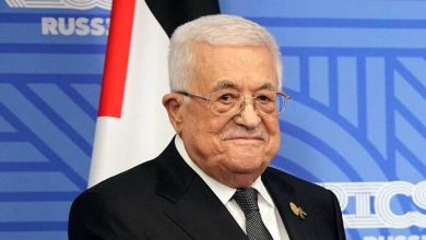 صورة | الرئيس الفلسطيني يُصدر مرسومًا بتعديل حكومي ويُعيّن وزيرين جديدين