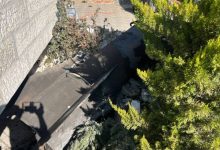 صورة | مراسل رؤيا: سقوط شظايا جسم طائر بمنطقة المأمونية في مادبا