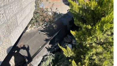 صورة | مراسل رؤيا: سقوط شظايا جسم طائر بمنطقة المأمونية في مادبا