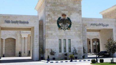 صورة | الأمن العام : القبض على أربعة متورطين بسرقة إحدى الشركات في العاصمة والبحث جارٍ عن آخرين
