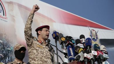 صورة الحوثيون يعلنون استهداف مطار اللد بالصاروخ الباليستي “ذو الفقار”