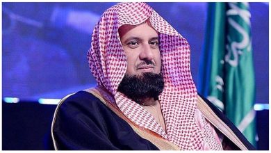 صورة رئيس هيئة الأمر بالمعروف والنهي عن المنكر يطلق صفحة مركز الوثائق والمحفوظات الإلكترونية