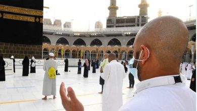صورة مسؤولون وعلماء باكستانيون يشيدون بدور المملكة الرائد في خدمة الإسلام والمسلمين