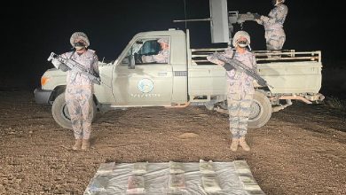 صورة إحباط تهريب 18 كيلوجرامًا من الحشيش و26,550 قرصًا مخدرًا بجازان