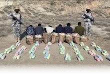 صورة ضبط 6 مخالفين لنظام أمن الحدود لتهريبهم 120 كيلوجرامًا من القات بجازان