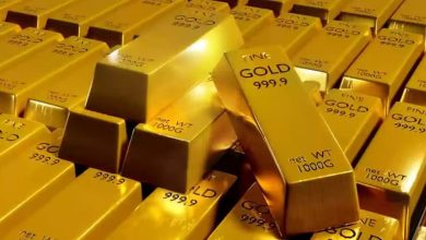 صورة أسعار الذهب تهبط أكثر من 1% مع جني المستثمرين للأرباح