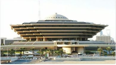 صورة تنفيذ حُكم القتل تعزيرًا بمقيمين في نجران لتهريبهما الحشيش المخدر إلى المملكة