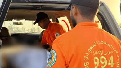 صورة حرس الحدود بالمدينة المنورة ينقذ مواطنًا من الغرق أثناء ممارسة السباحة