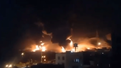صورة بالفيديو.. إسرائيل تقصف مستودعات للنفط في طهران وتهدد بـ”حرق العاصمة”