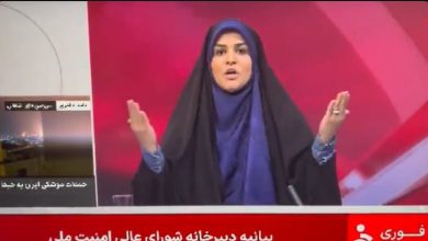 صورة إسرائيل تقصف التلفزيون الإيراني.. ومذيعة تهرب على الهواء بعد الاستهداف