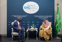 صورة وزير الخارجية يبحث مع نظيره الموريتاني المستجدات الإقليمية والدولية