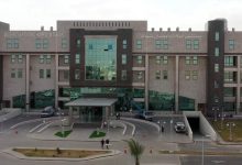 صورة نجاح أول عملية باستخدام تقنية «الارتجاع الهيدروستاتيكي» لطفل في مستشفى الولادة والأطفال بتبوك