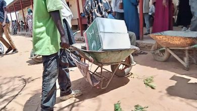 صورة مركز الملك سلمان للإغاثة يوزّع (1.100) سلة غذائية في ولاية شمال كردفان بالسودان